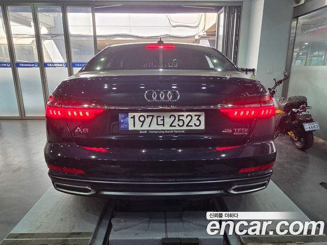 Audi A6 45 TFSI Quattro Premium — пробег 18 600 км — фото 4 из 5
