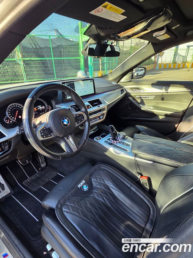 BMW 5-Series 530i xDrive M Sport Package Plus — пробег 87 367 км — фото 4 из 5