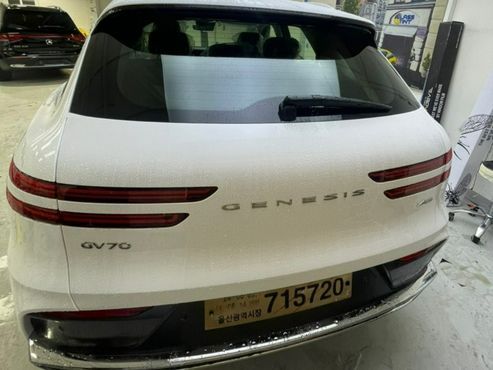 Genesis GV70 2.5T Gasoline AWD — пробег 18 500 км — фото 4 из 5
