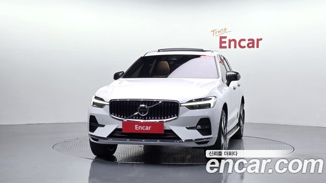 Volvo XC60 T8 Ultra Bright — пробег 5 449 км — фото 3 из 5