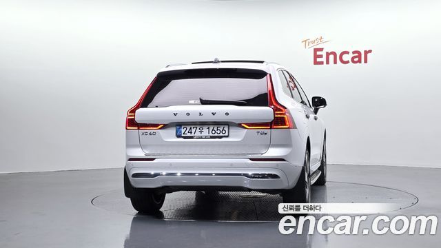 Volvo XC60 T8 Ultra Bright — пробег 5 449 км — фото 4 из 5