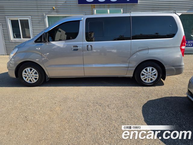Hyundai Starex 12-Seater Wagon Modern — пробег 121 050 км — фото 4 из 5