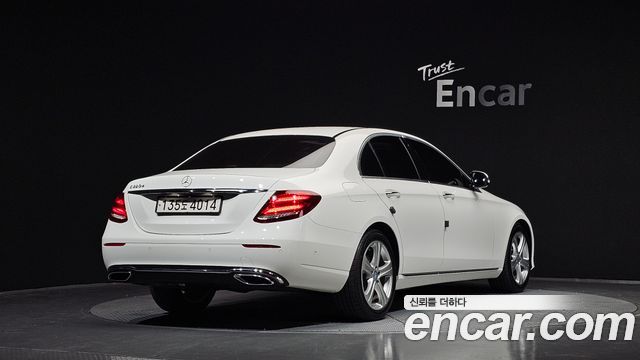 Mercedes-Benz E-Class из Кореи Encar