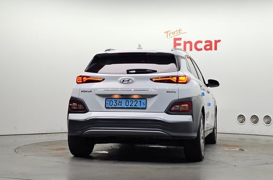 Hyundai Kona Premium — пробег 178 694 км — фото 4 из 5