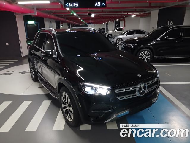 Mercedes-Benz GLE-Class GLE350 4MATIC — пробег 17 км — фото 3 из 5