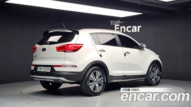 Kia Sportage Diesel 2WD Prestige — пробег 168 246 км — фото 2 из 5