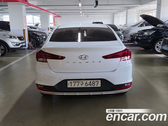 Hyundai AVANTE 1.6 Style — пробег 128 000 км — фото 5 из 5