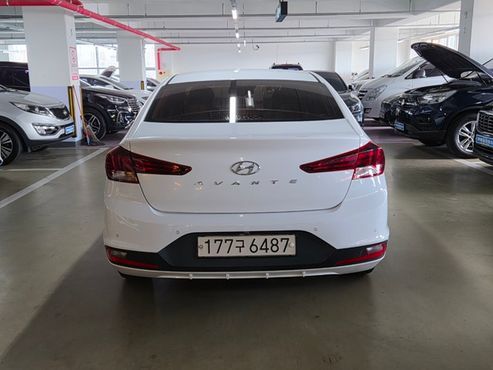 Hyundai AVANTE 1.6 Style — пробег 128 000 км — фото 5 из 5