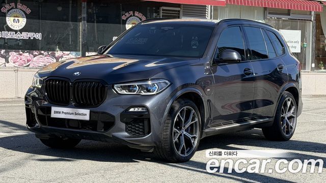 BMW X5 xDrive 45e M Sport — пробег 76 759 км — фото 1 из 5