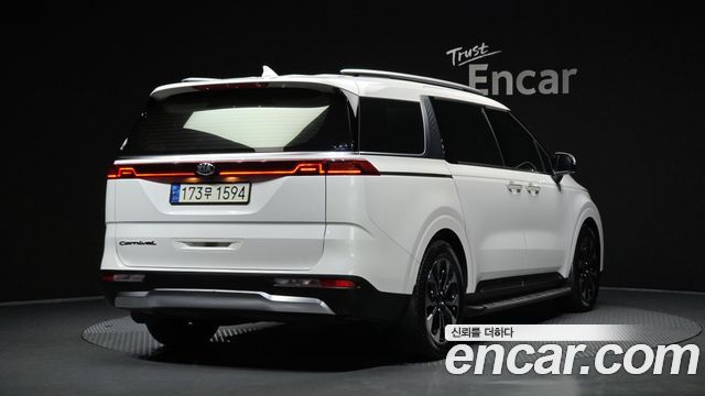 Kia Carnival Diesel 9-Seater Signature — пробег 174 082 км — фото 2 из 5