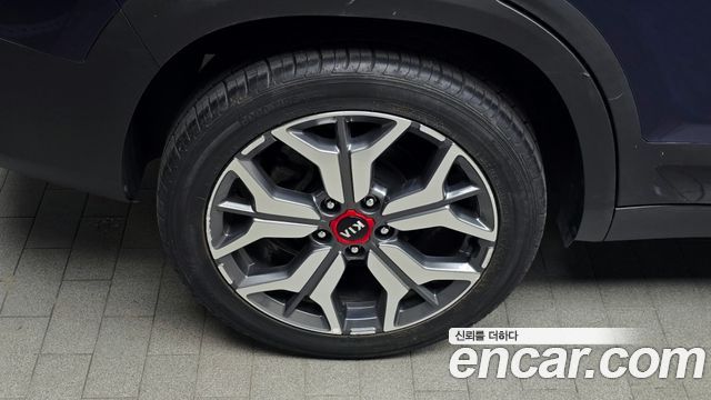 Kia Seltos из Кореи Encar