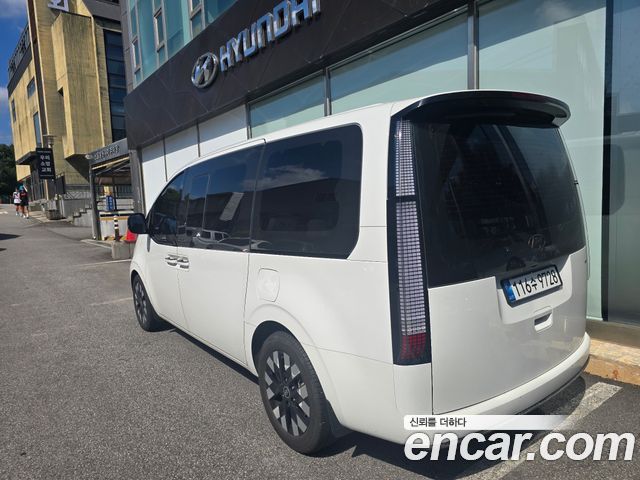 Hyundai Staria 4WD Lounge 7-Seater Inspiration — пробег 19 976 км — фото 3 из 5