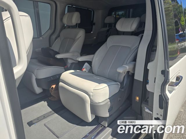 Hyundai Staria 4WD Lounge 7-Seater Inspiration — пробег 19 976 км — фото 4 из 5