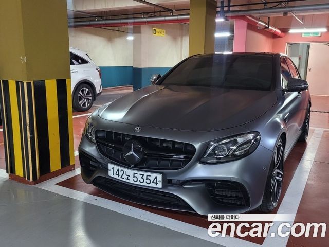 Mercedes-Benz E-Class E63 AMG 4MATIC+ — пробег 57 000 км — фото 1 из 5