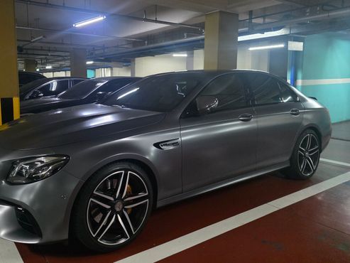 Mercedes-Benz E-Class E63 AMG 4MATIC+ — пробег 57 000 км — фото 5 из 5