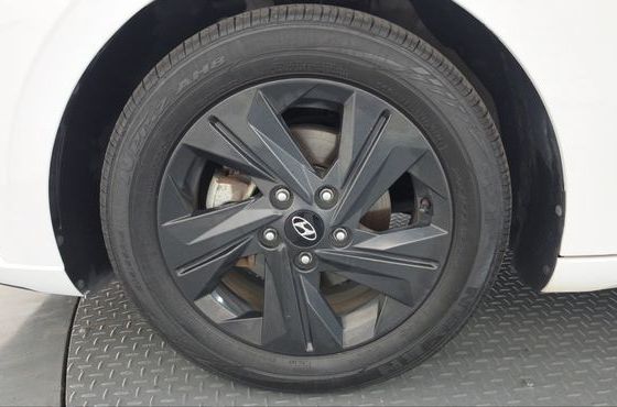 Hyundai AVANTE Modern — пробег 95 409 км — фото 5 из 5