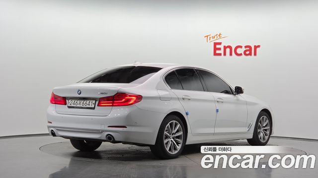 BMW 5-Series 520i Luxury — пробег 87 426 км — фото 2 из 5