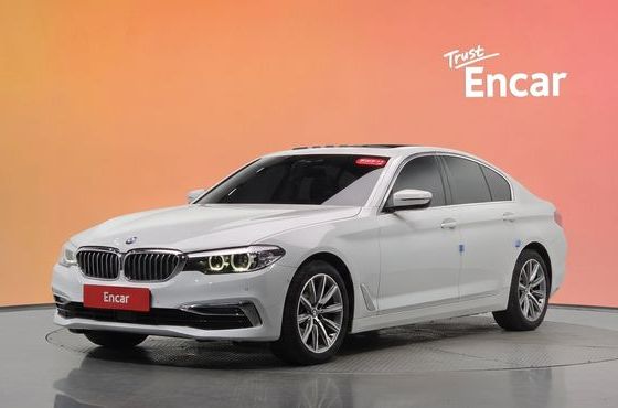 BMW 5-Series 520i Luxury — пробег 87 426 км — фото 1 из 5