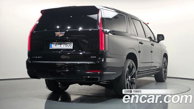 Cadillac Escalade 6.2 ESV ESV Sports Platinum — пробег 6 714 км — фото 2 из 5