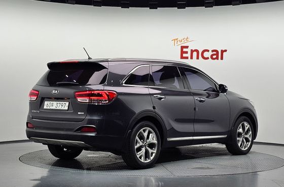 Kia Sorento Diesel 2.0 2WD Prestige — пробег 186 539 км — фото 2 из 5