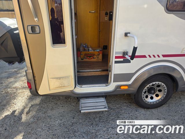 Hyundai Starex Camping Car — пробег 87 000 км — фото 5 из 5