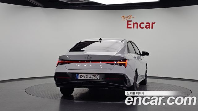 Hyundai AVANTE 1.6 Inspiration — пробег 6 537 км — фото 4 из 5