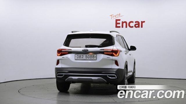 Kia Seltos из Кореи Encar